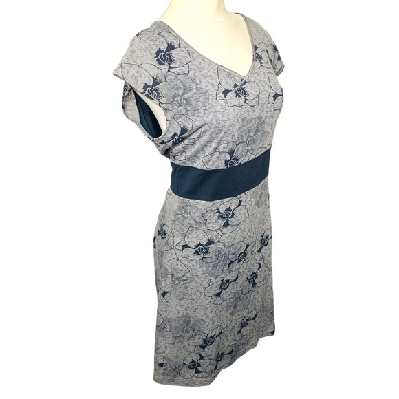 MERRELL active floral midi dress gray black sheer cap sleeves sz M quick dry - Picture 2 of 13